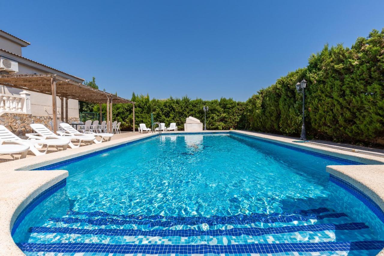 Fidalsa Grand White House Villa Tangel Luaran gambar