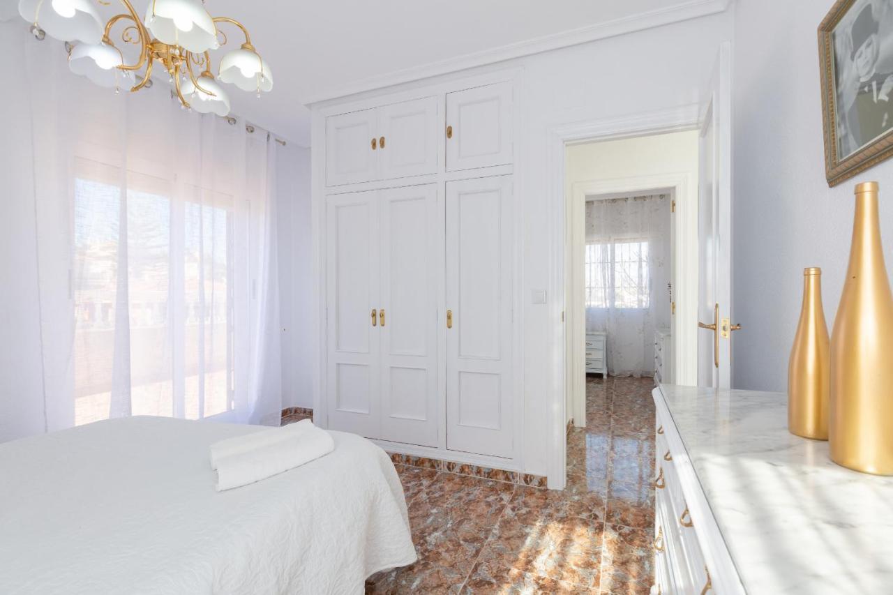 Fidalsa Grand White House Villa Tangel Luaran gambar