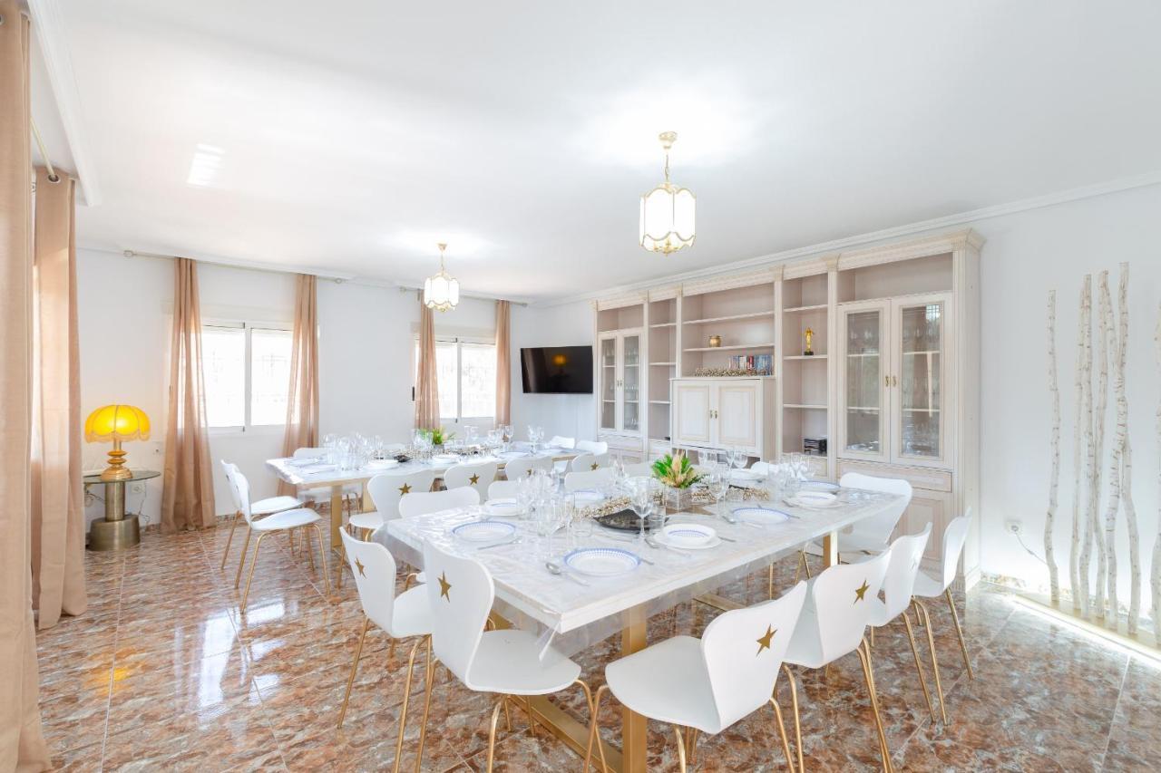 Fidalsa Grand White House Villa Tangel Luaran gambar
