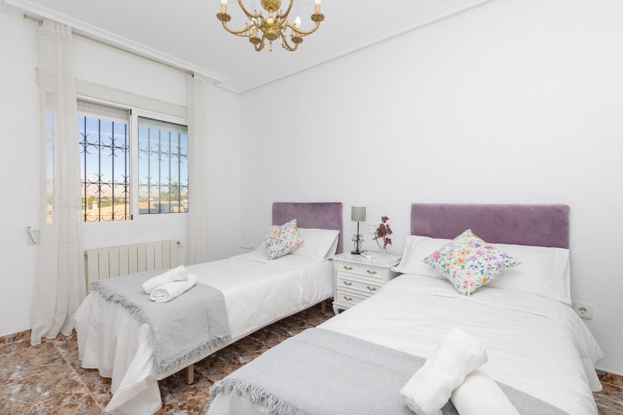 Fidalsa Grand White House Villa Tangel Luaran gambar